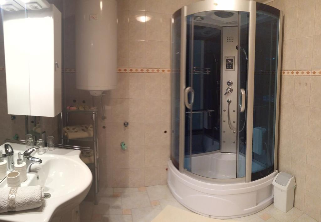 Guest House Domig Licko Lesce Esterno foto