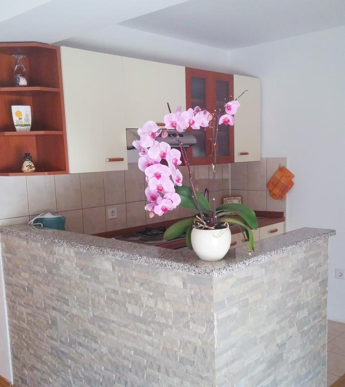 Guest House Domig Licko Lesce Esterno foto