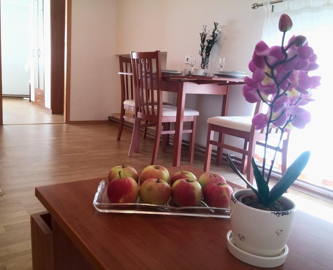 Guest House Domig Licko Lesce Esterno foto